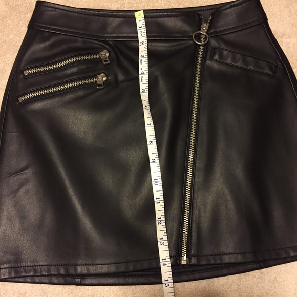 NWOT Faux Leather Skirt - Picture 6 of 8